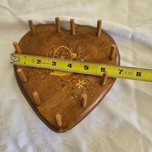 Heart-Shaped Wooden Wall Rack with Floral Design Hand Painted - Picture 8 of 9